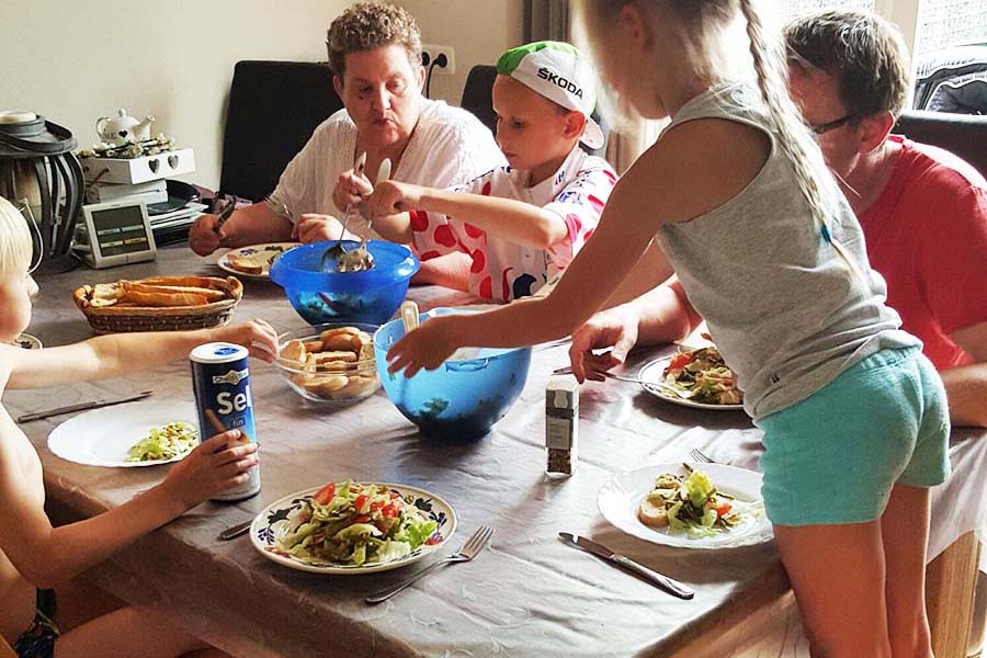 Gezellig aan tafel met HelloFresh