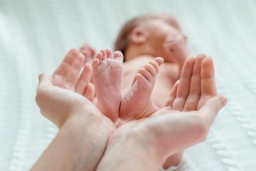 pasgeboren baby verwekt door spermadonor