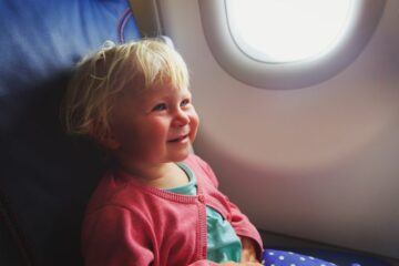 vliegen met peuter in het vliegtuig