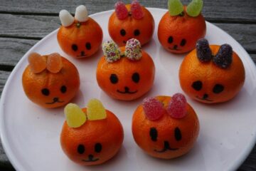 Kindertraktatie poezenmandarijn met tum-tums als oren