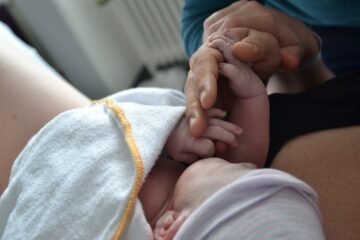 pasgeboren baby cas uit bevallingsverhaal