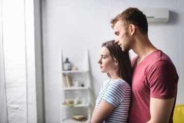 Stel is verdrietig door miskraam bij 7 of 8 weken zwangerschap