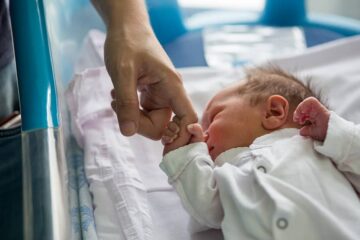 Baby na bevalling in ziekenhuis waarvan kosten vergoed worden