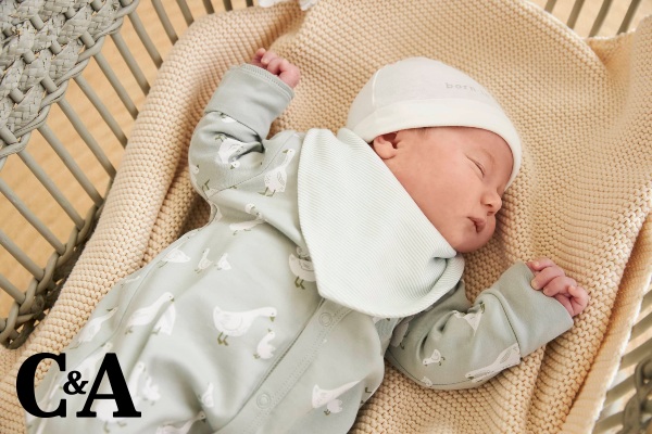 Gelach Het formulier Zich verzetten tegen Babykleding: de garderobe van een pasgeboren baby – 24Baby.nl