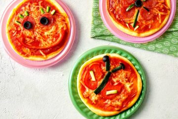 Vrolijke mini pizza's als kindermaaltijd