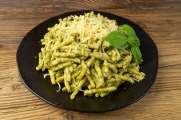 Pasta met groene saus voor baby vanaf 9 maanden