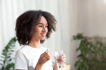 Vrouw slikt actief folaat bij kinderwens