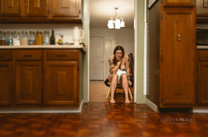 Een vrouw in de post partum fase