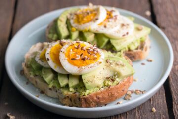 Avocadotoast met ei