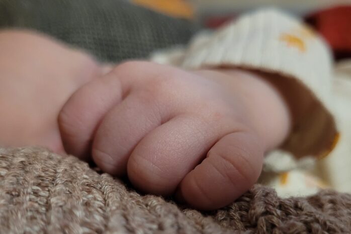 Close-up van een babyhand
