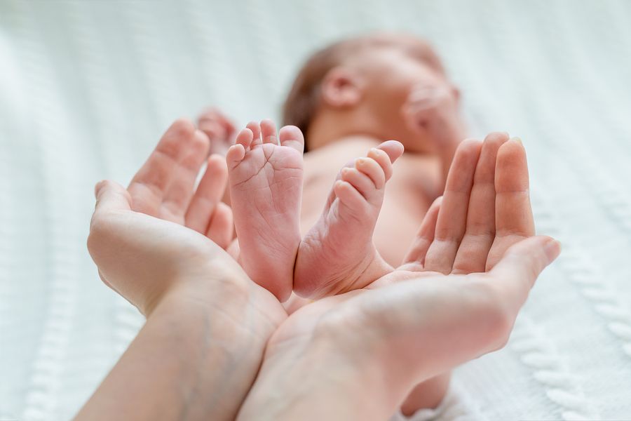 pasgeboren baby verwekt door spermadonor