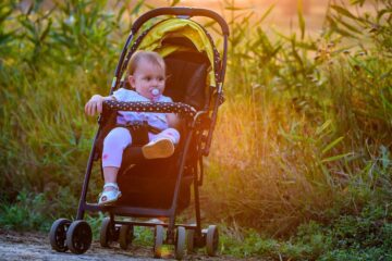 Baby zit in buggy