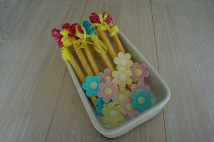 Kindertraktatie toverstafjes van soepstengels