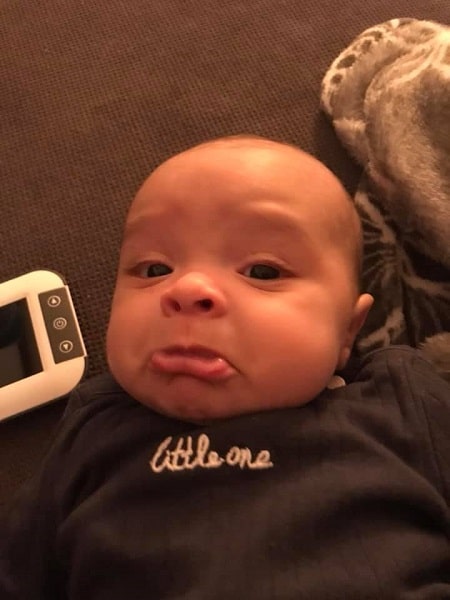 Baby met pruillip