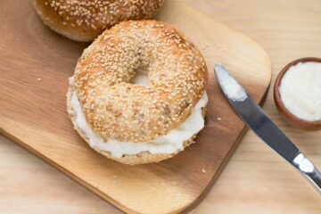 Deze bagel met roomkaas kan je eten tijdens je zwangerschap