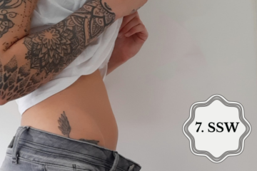 So sieht ein Babybauch in der 7. SSW aus.